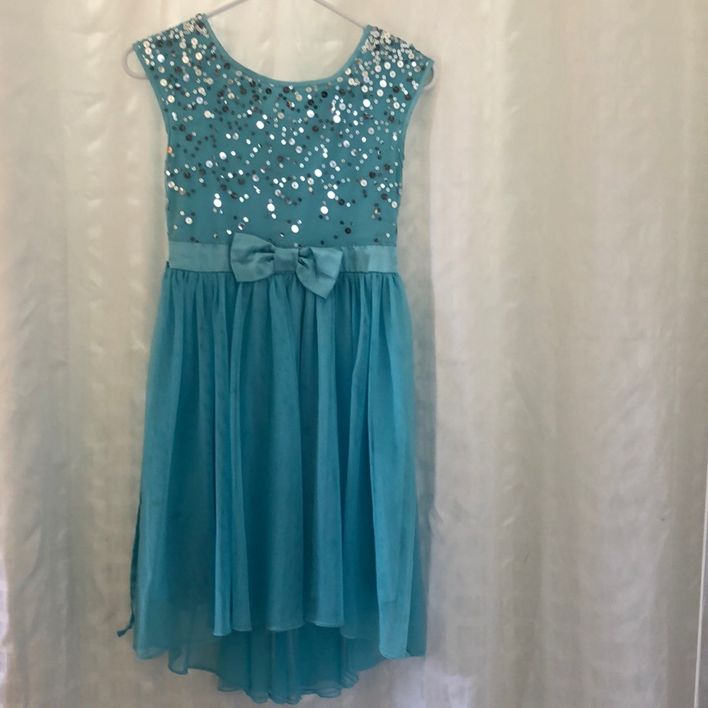 Girls dress
